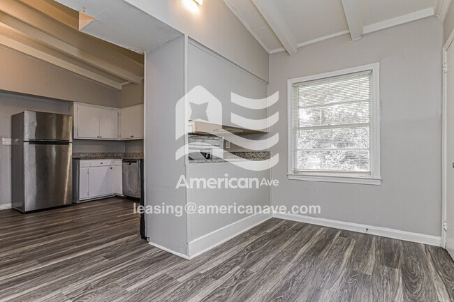 Building Photo - 4121 Calhoun Dr