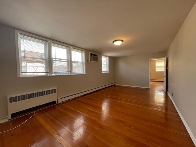 Foto del edificio - 667-669 Broadway