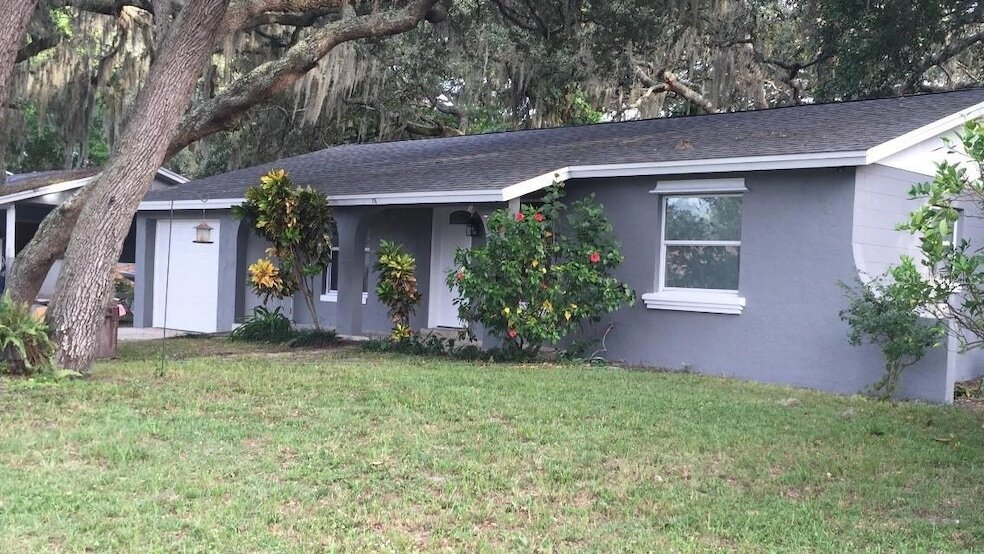 Primary Photo - 715 Baywood Cir