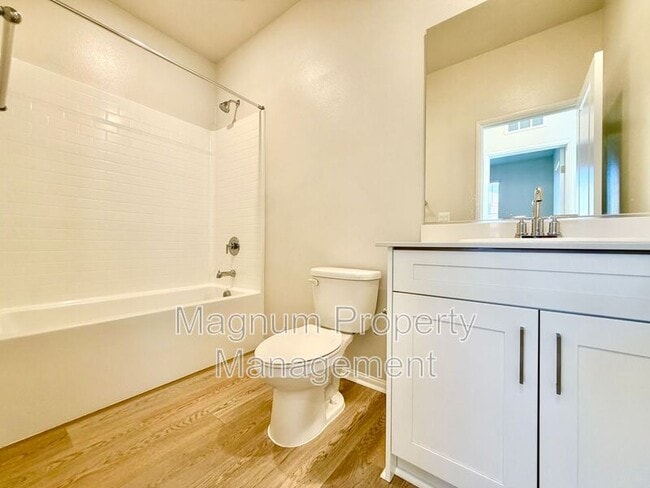Building Photo - 36330 Albus Ave