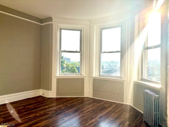 Building Photo - 96 Quitman St