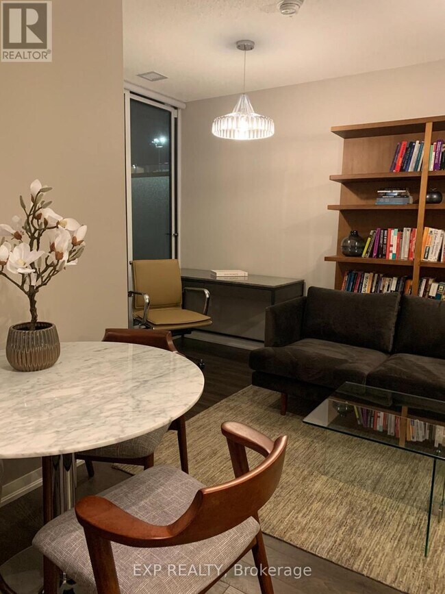 Photo du bâtiment - 3091 Dufferin St