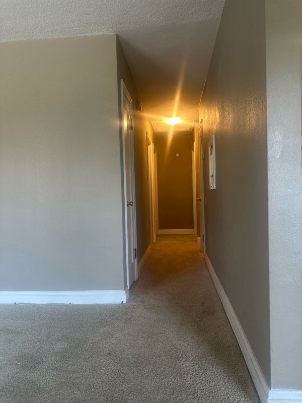 Foto del edificio - 6737 Kenwood Dr
