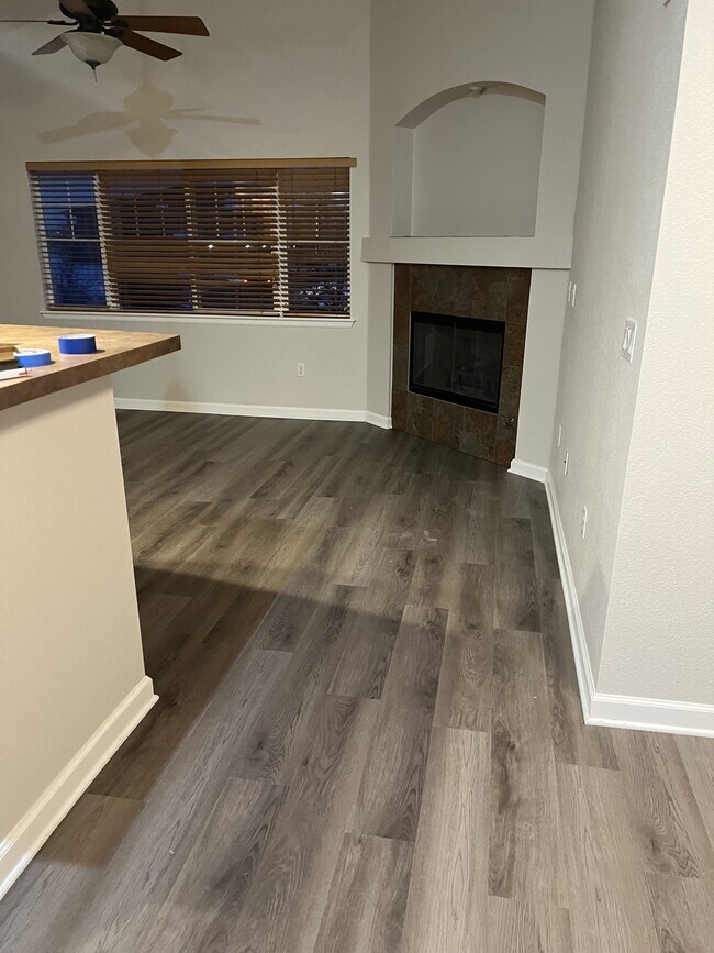 Hogar - 15234 W 63rd Ave