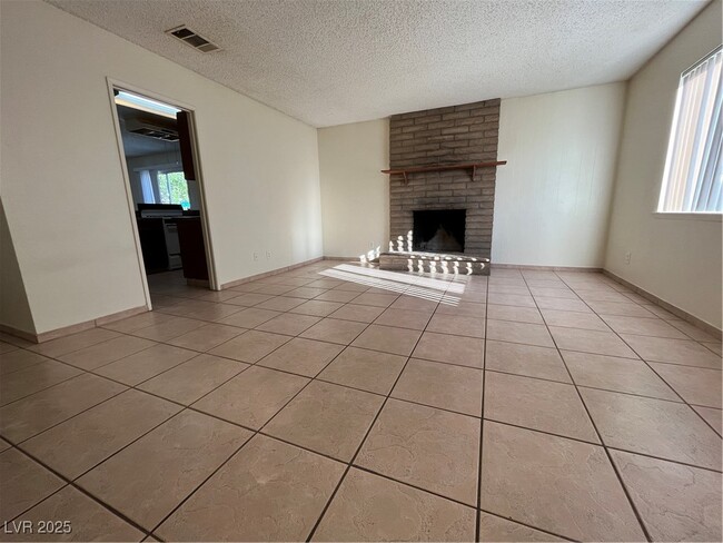 Foto del edificio - 7408 Alta Dr