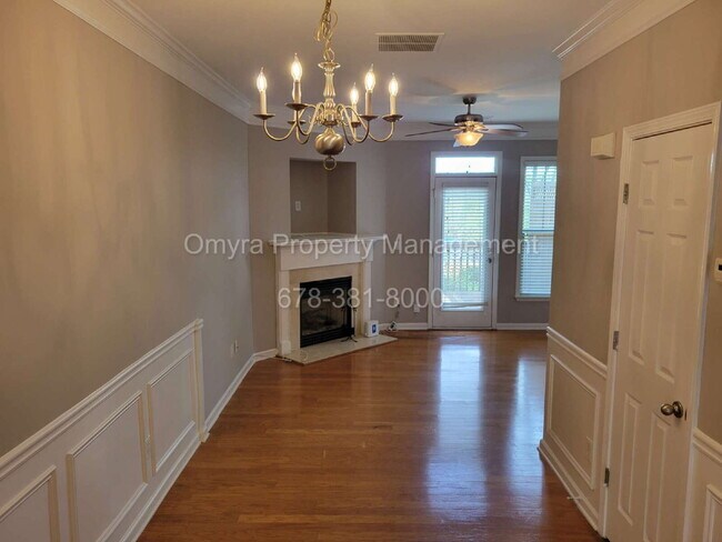 Foto del edificio - Beautiful Townhome steps away from the Beltline!