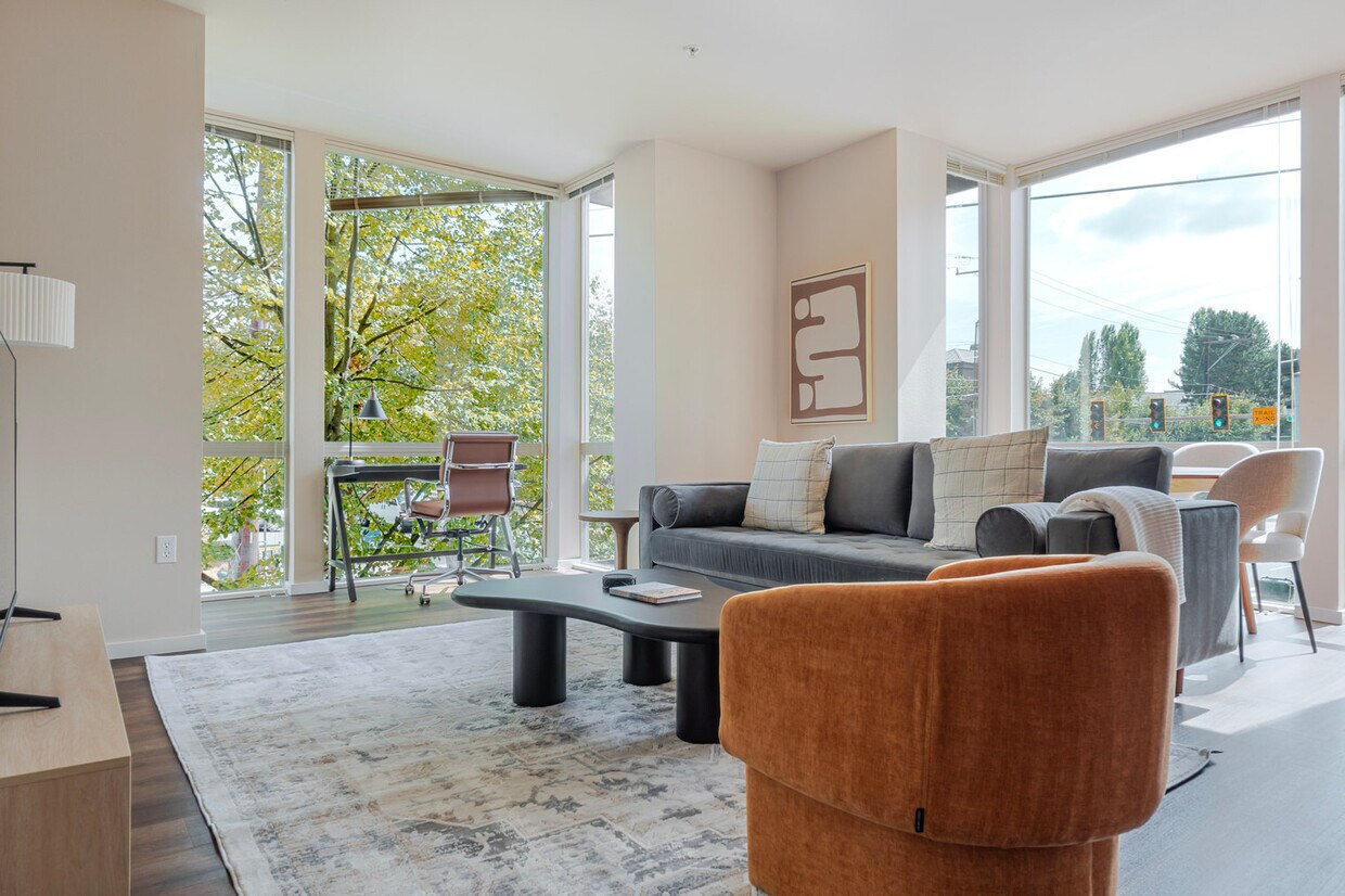 Foto principal - 5101 25th Ave NE