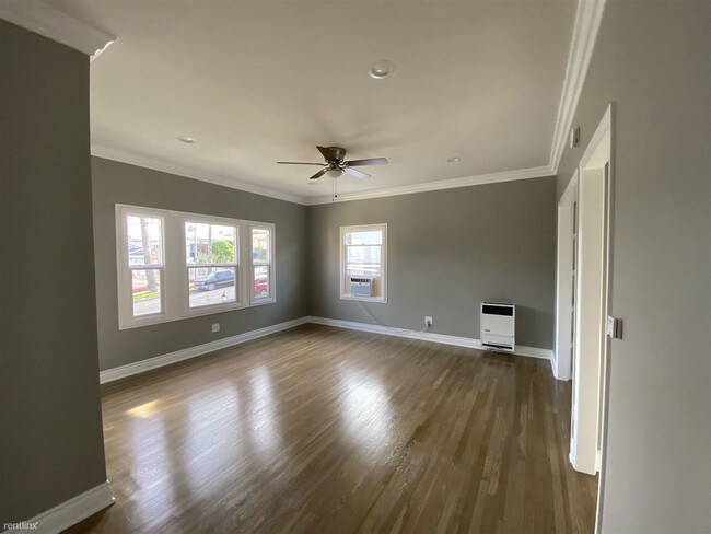 Building Photo - 1441 Edgecliffe Dr