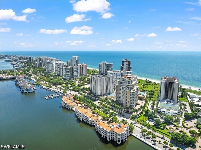Building Photo - 4451 Gulf Shore Blvd N