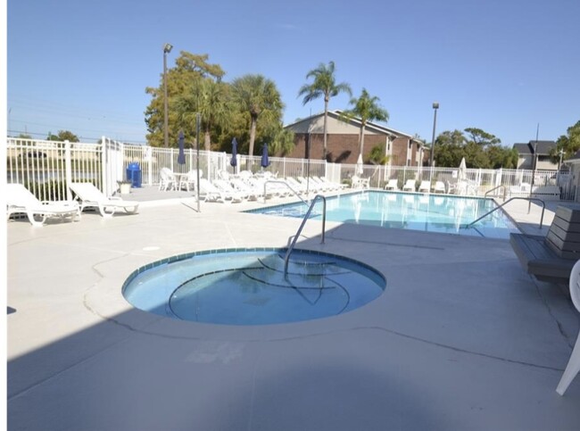 Foto del edificio - 1400 Gandy Blvd N