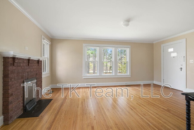 Building Photo - 1919 Old Salisbury-Concord Rd