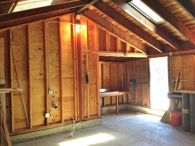 Photo - 1506 Center St House