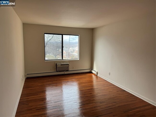 Building Photo - 102 Bellgrove Dr