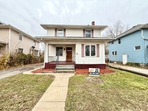 Building Photo - 918 Hamilton Ave