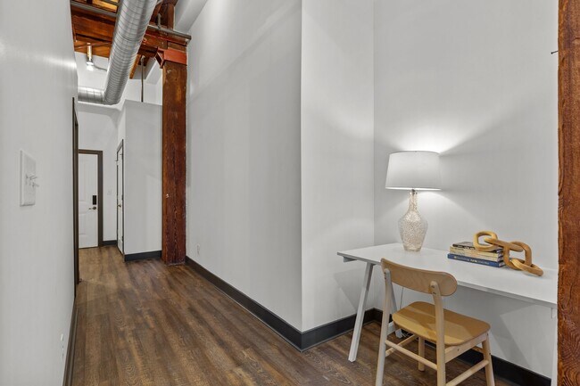 Building Photo - Peper Lofts @ Laclede's Landing