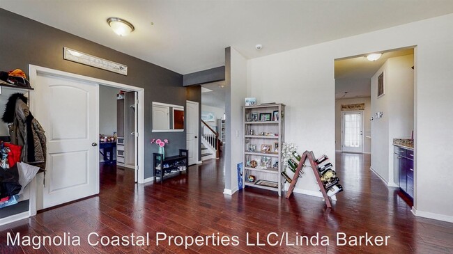 Building Photo - 4 br, 2.5 bath House - 120 Sail Maker Lane
