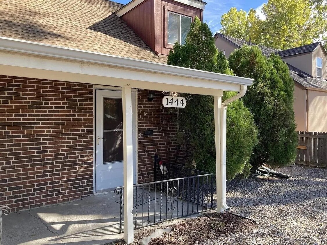 Primary Photo - Beautiful home for rent near Sloan's Lake!