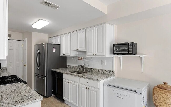Foto del edificio - 118 Aspen Ct