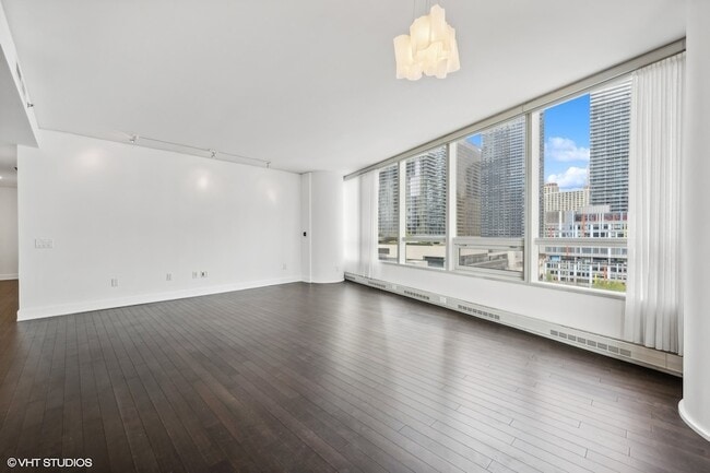 Foto del edificio - 340 E Randolph St