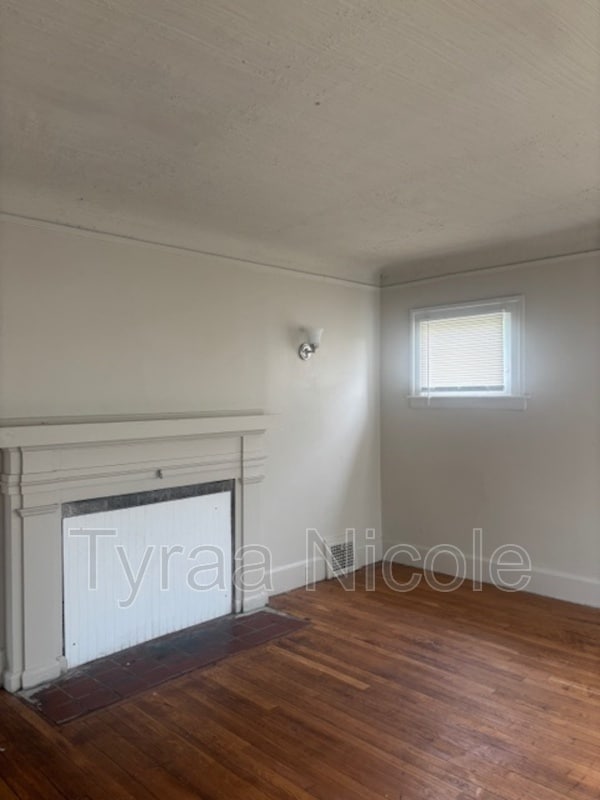 Building Photo - 1200 Lenox St