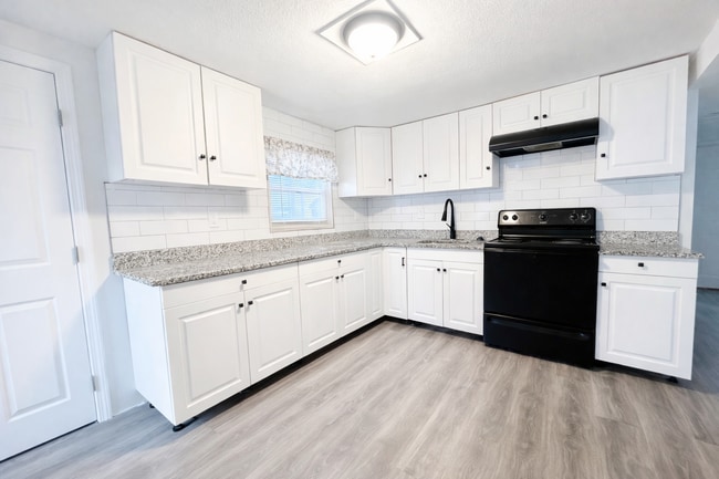 Cocina - 36 Candice St