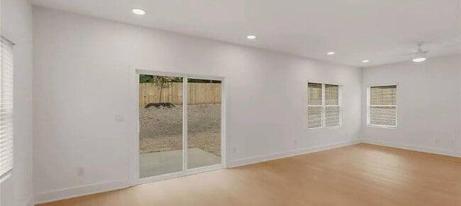 Building Photo - 6202 Linda Vista Ln