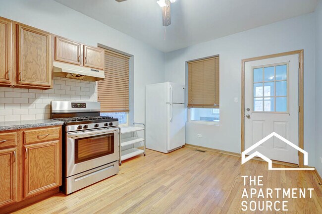 Foto del edificio - 1020 N Hermitage Ave