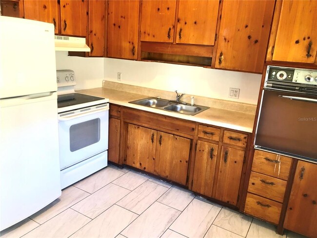 Building Photo - 1731 S Civitan Ave