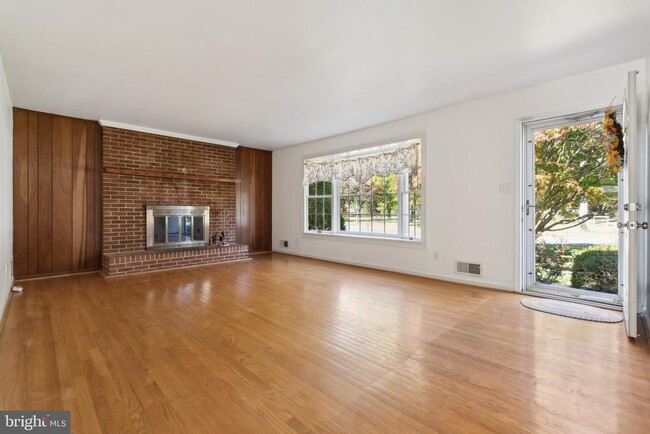 Foto del edificio - 631 Edwards Rd