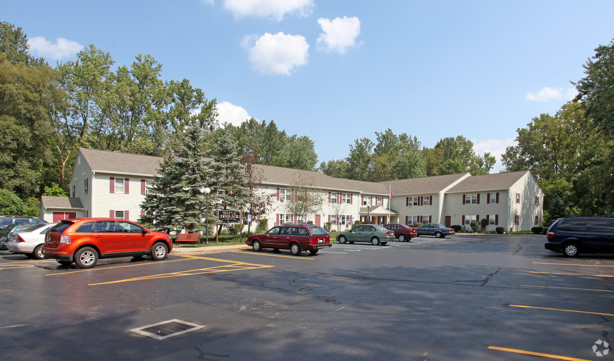 Foto del edificio - Maple Terrace