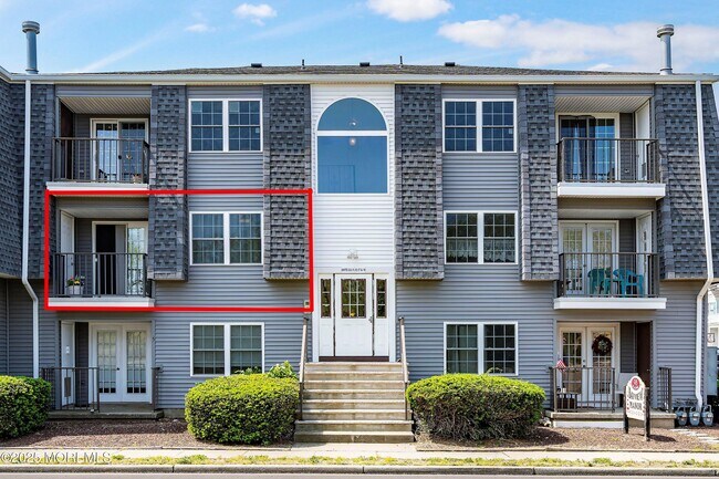 Foto del edificio - 98 Beachway Ave