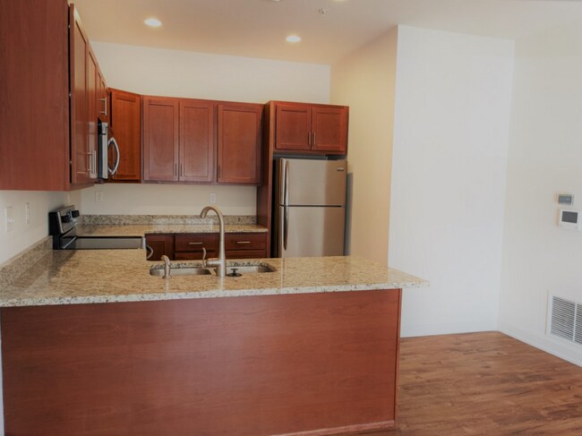 Building Photo - 591 Terrace Blvd