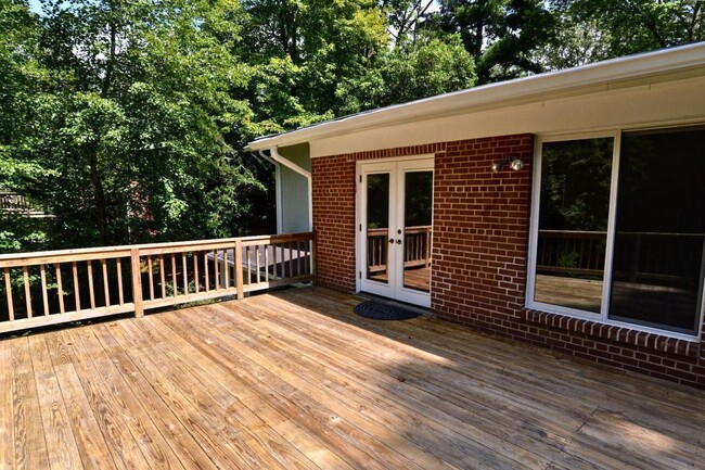 Building Photo - 6700 Persimmon Tree Rd