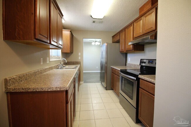 Building Photo - 7660 Old Hickory Dr