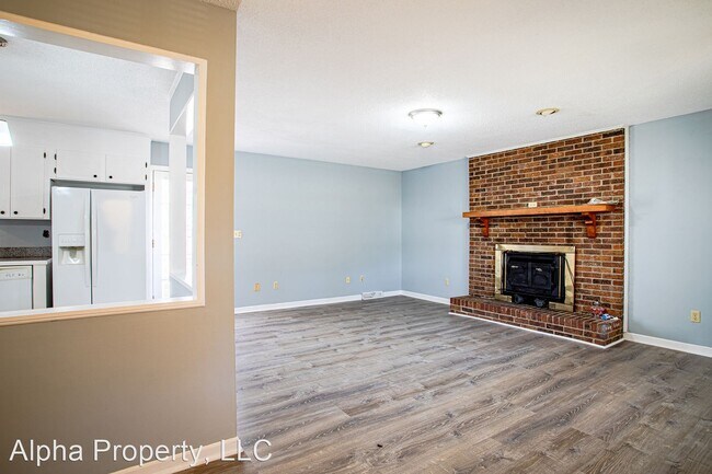 Building Photo - 3 br, 2 bath House - 203 Willow Branch Dr