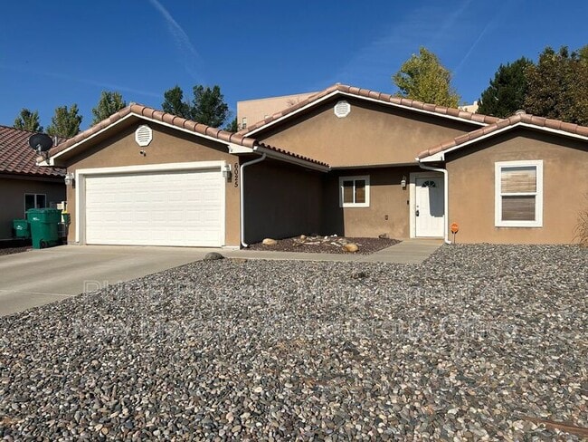 Building Photo - 6025 Arroyo Dr