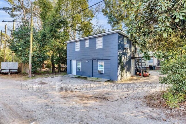 Foto del edificio - 1408 1/2 E 38th Upper