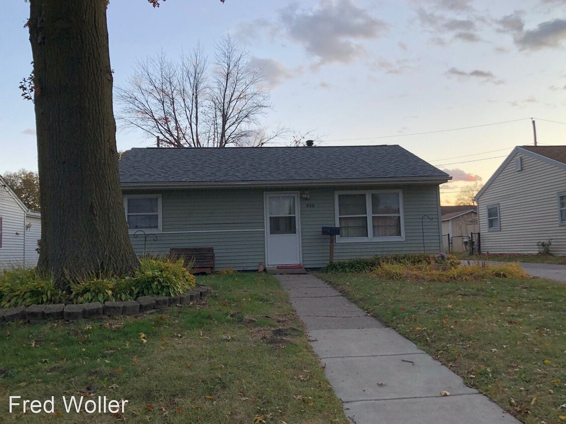 Building Photo - 3 br, 1 bath House - 920 43rd Ave