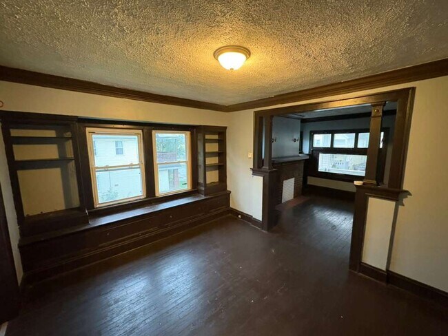 Foto del edificio - 12402 Benwood Ave