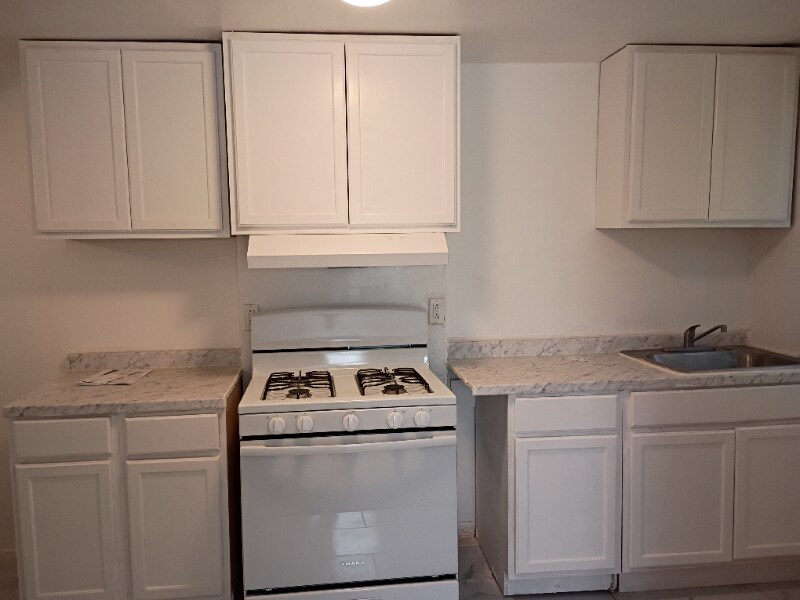 Foto del edificio - 4531 Coleridge St