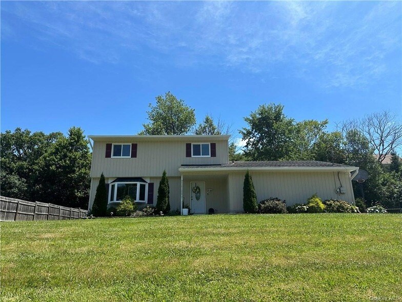 13 Mohican Rd, Newburgh, NY 12550 House Rental in Newburgh, NY