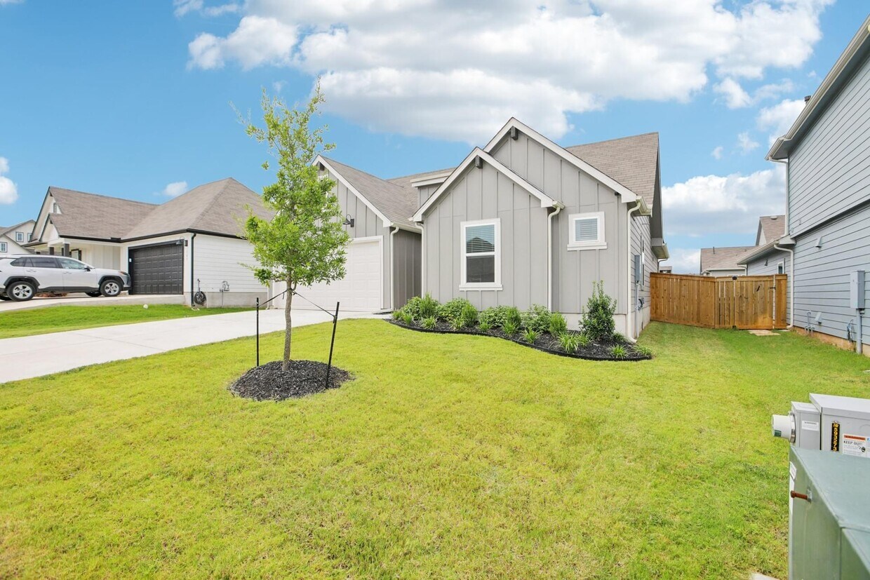 Primary Photo - 109 Netherland St