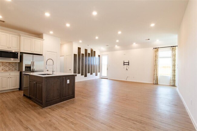 Building Photo - 4906 Sand Clouds Dr