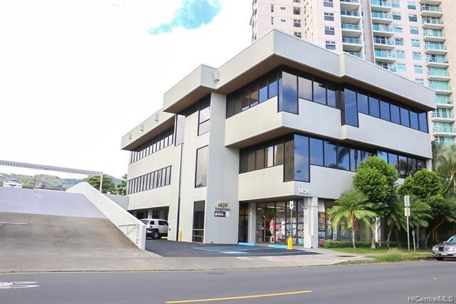Foto principal - 1436 Young St