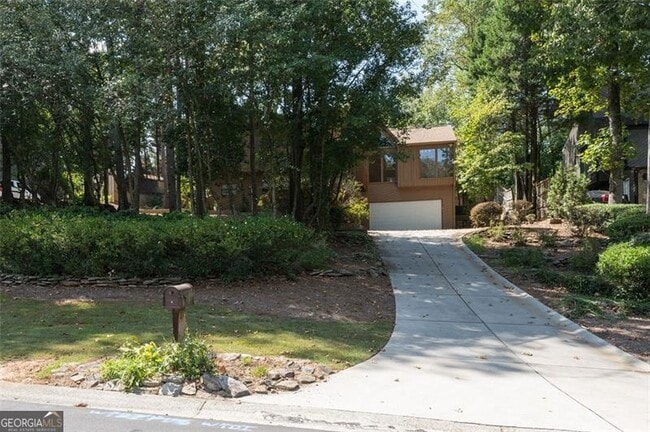 Building Photo - 3761 Northpoint Dr