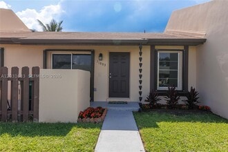 Building Photo - 11903 SW 110th St Cir E