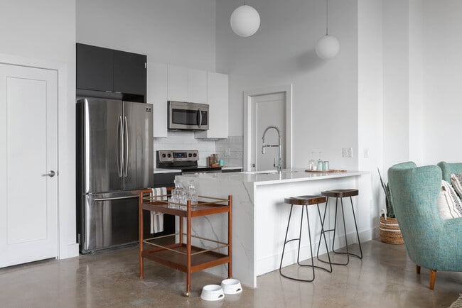 Photo - The Gotham Apartments