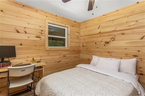 Building Photo - 1519 Tipton Springs Rd