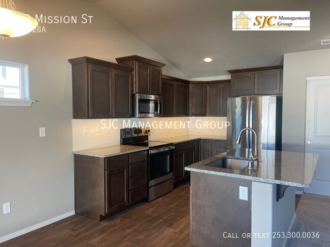 Foto del edificio - Three bedroom 2 bath home for rent in Moxee