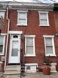Primary Photo - 5 S Jackson St